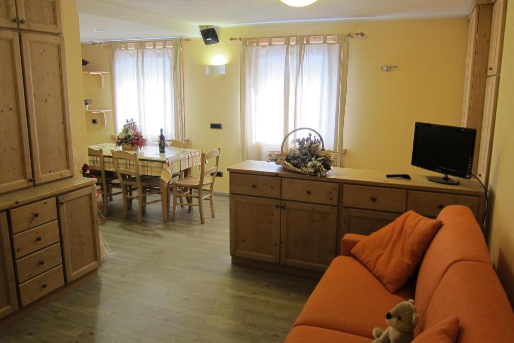 ليفينو Chalet Del Sole Per Gruppi الغرفة الصورة