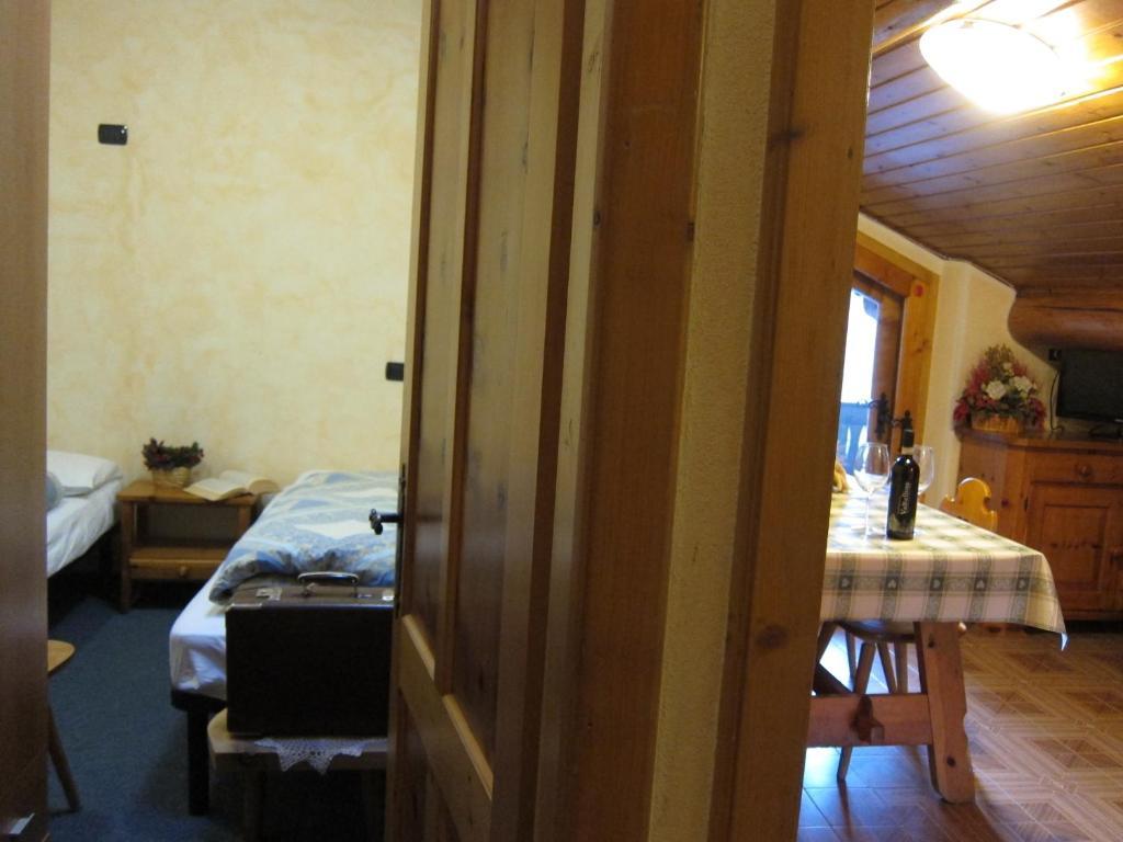 ليفينو Chalet Del Sole Per Gruppi الغرفة الصورة